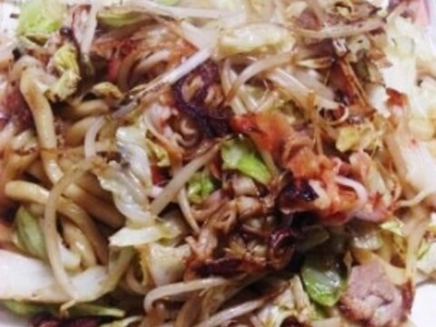 かにカマ入り　ダシダ焼きうどん